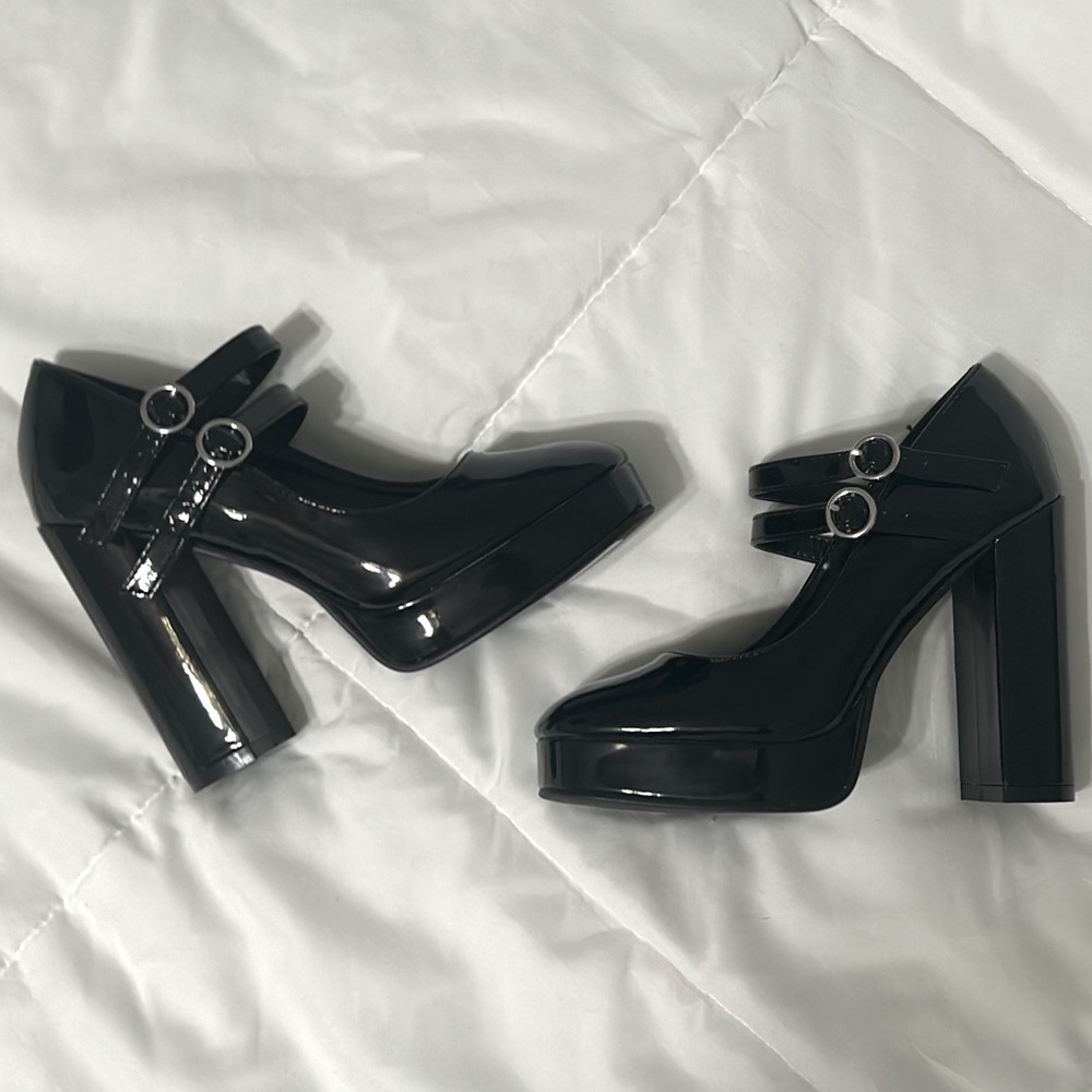 Black YOKI Platform Heels